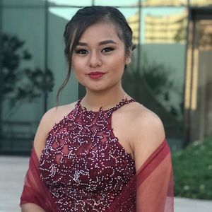 Meet your Posher, Gisel